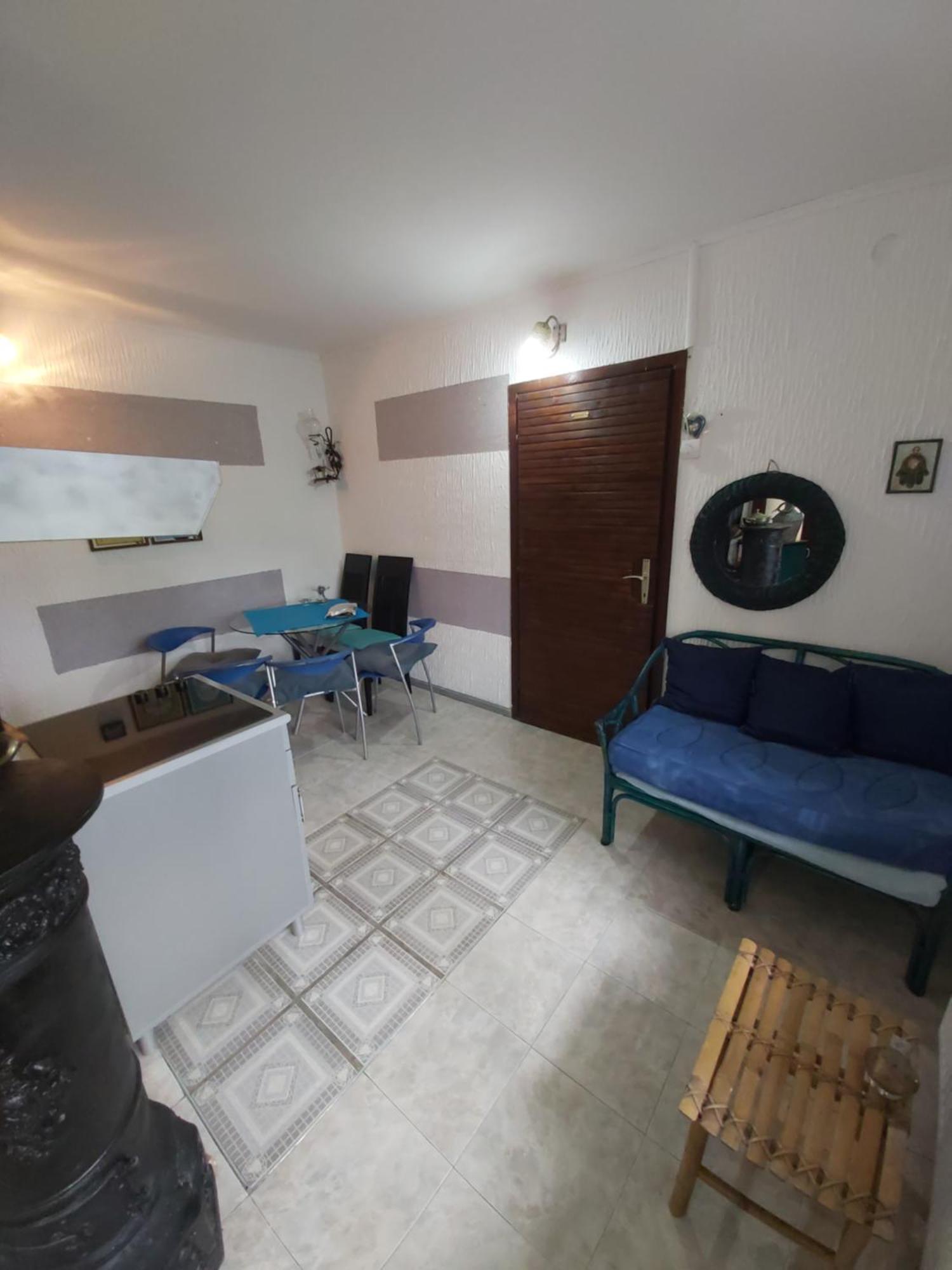 Guesthouse Bajka Vinci Ruang foto