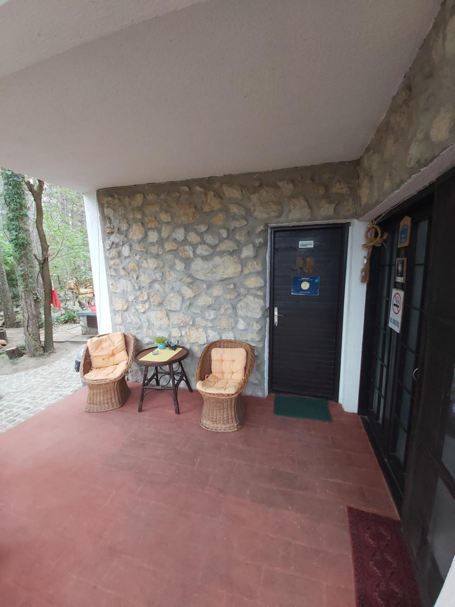 Guesthouse Bajka Vinci Ruang foto