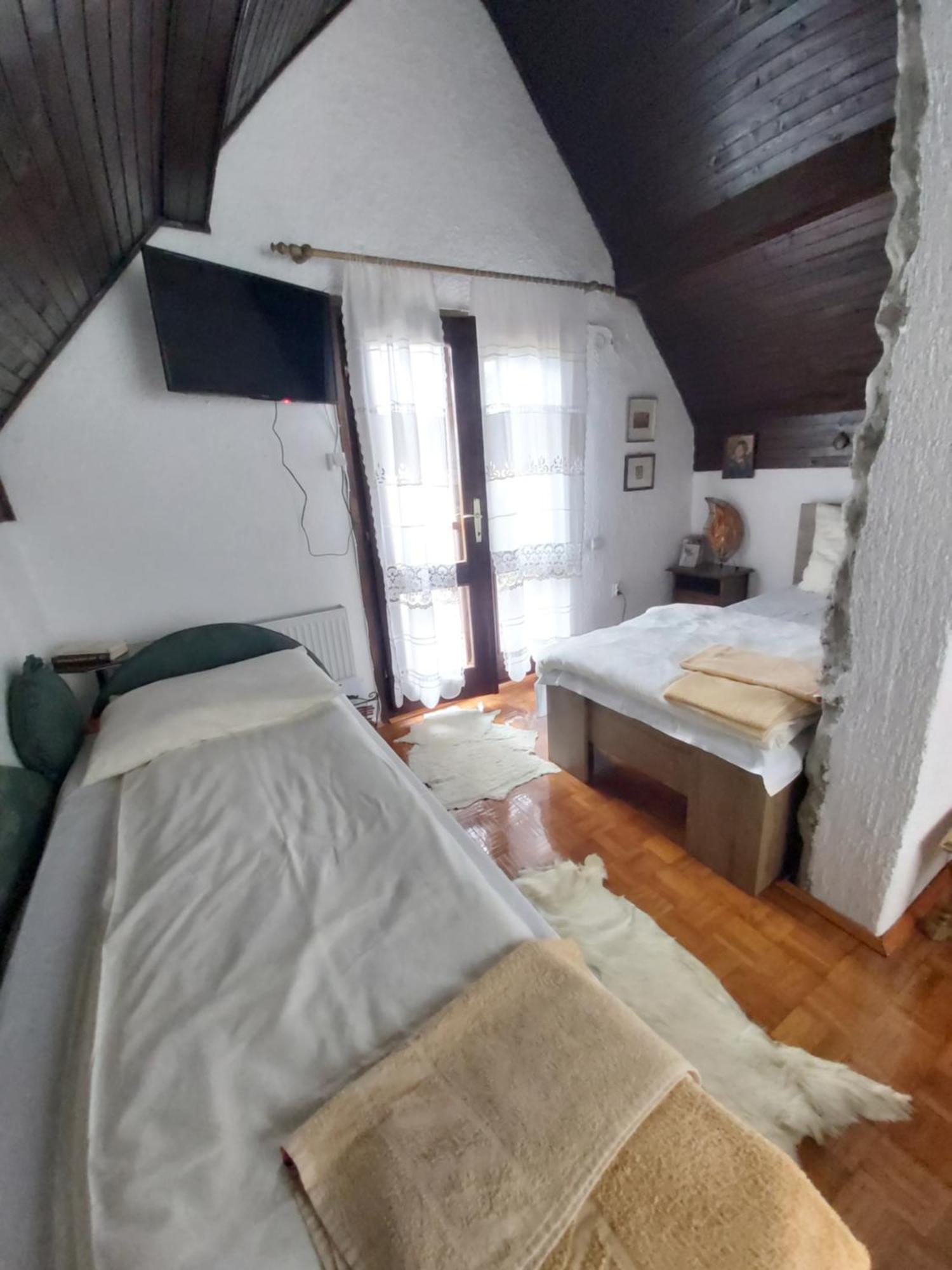 Guesthouse Bajka Vinci Ruang foto