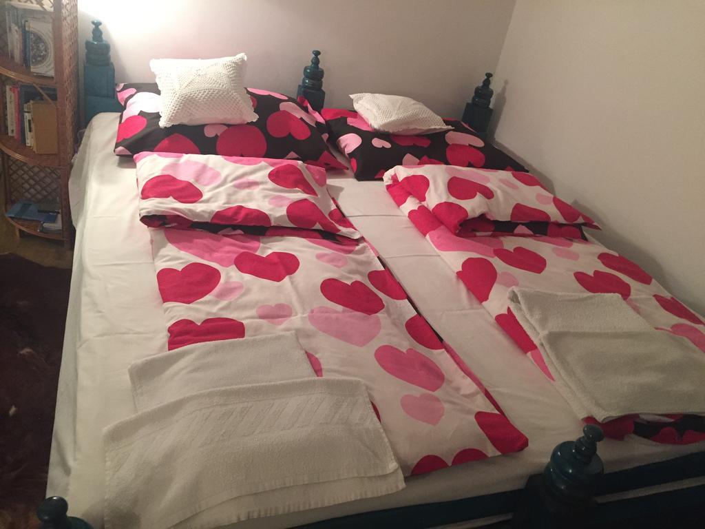 Guesthouse Bajka Vinci Bagian luar foto