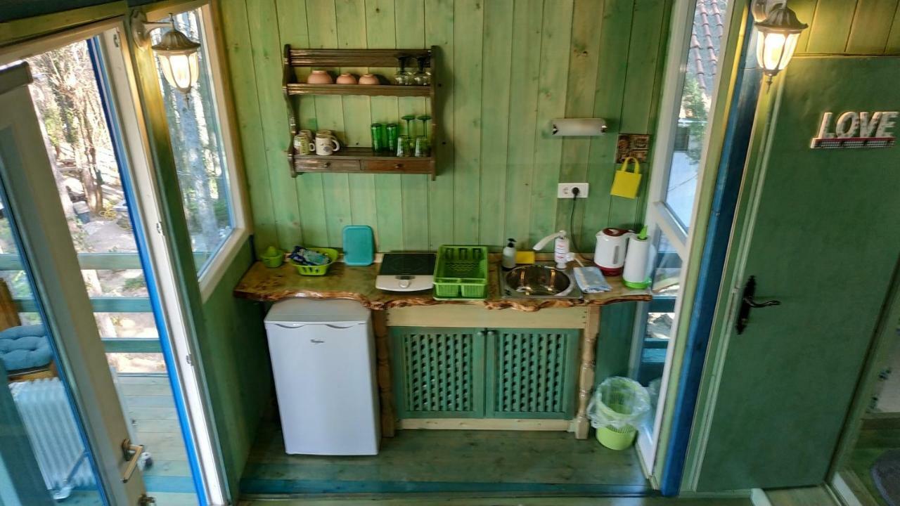Guesthouse Bajka Vinci Bagian luar foto