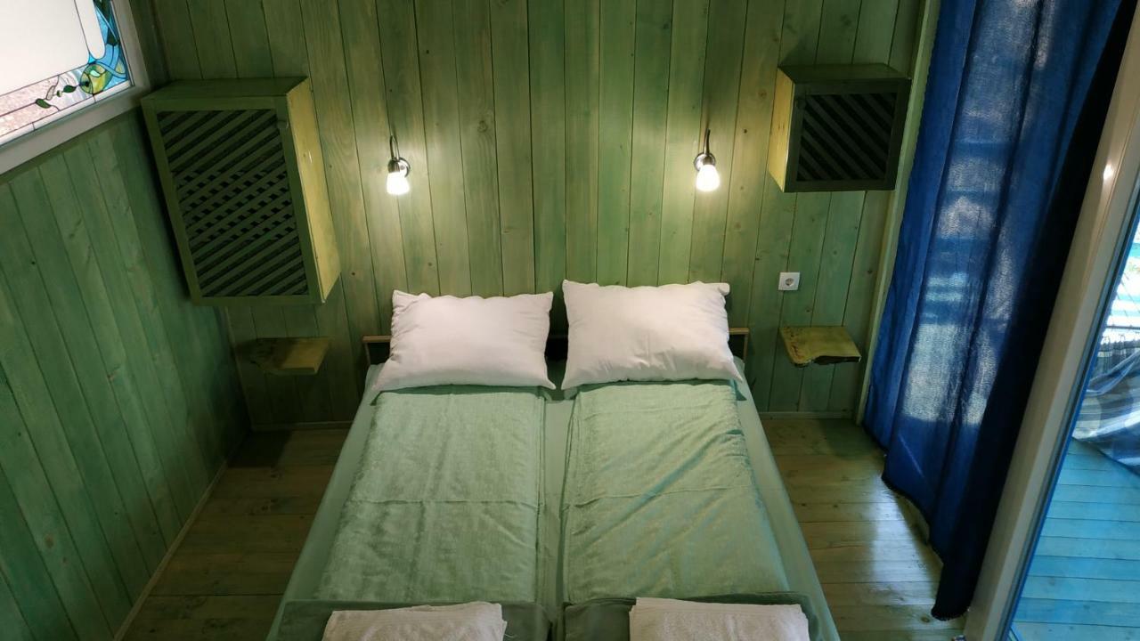 Guesthouse Bajka Vinci Bagian luar foto
